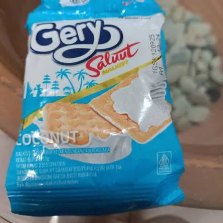 GERY SALUUT MALKIST KELAPA 19G